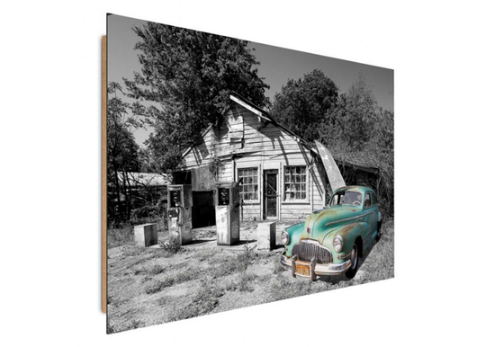 Taulu Old car on the old station 50x70 cm